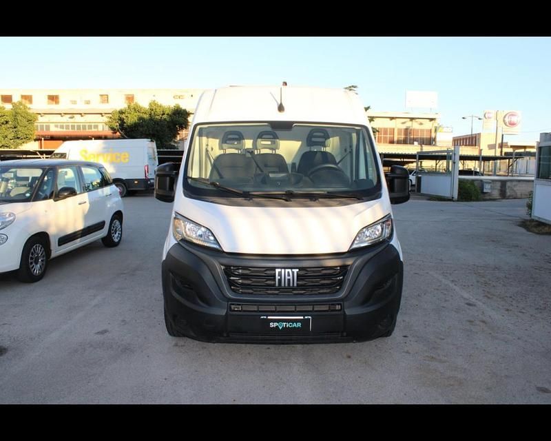 Beige Usata 2023 Fiat Ducato Furgone | 23.500 € (Molto cara) - Immagine 1/4