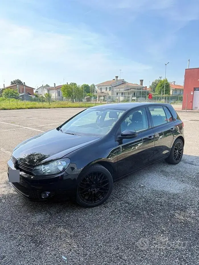 Usata VW Golf VI 110 CV (80 kW) 2009 Nero Utilitaria