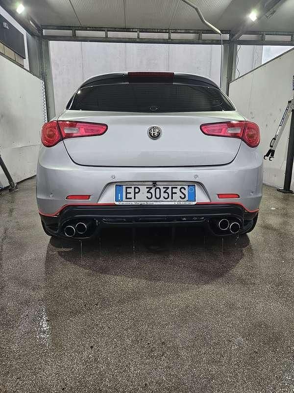 Usata Alfa Romeo Giulietta Distinctive 140 CV (102 kW) 2013 Utilitaria