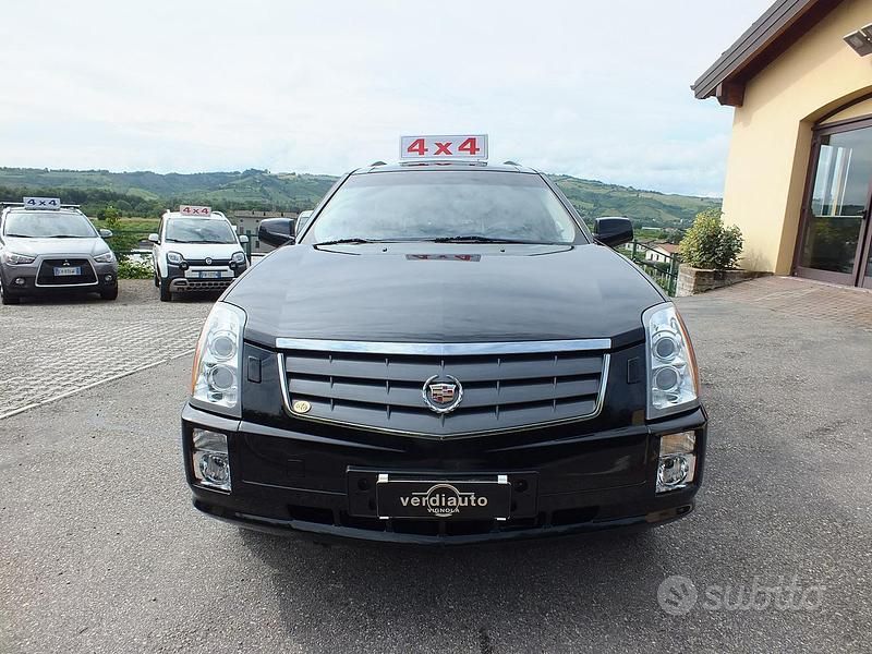 Usata Cadillac SRX 258 CV (189 kW) 2005 Nero SUV