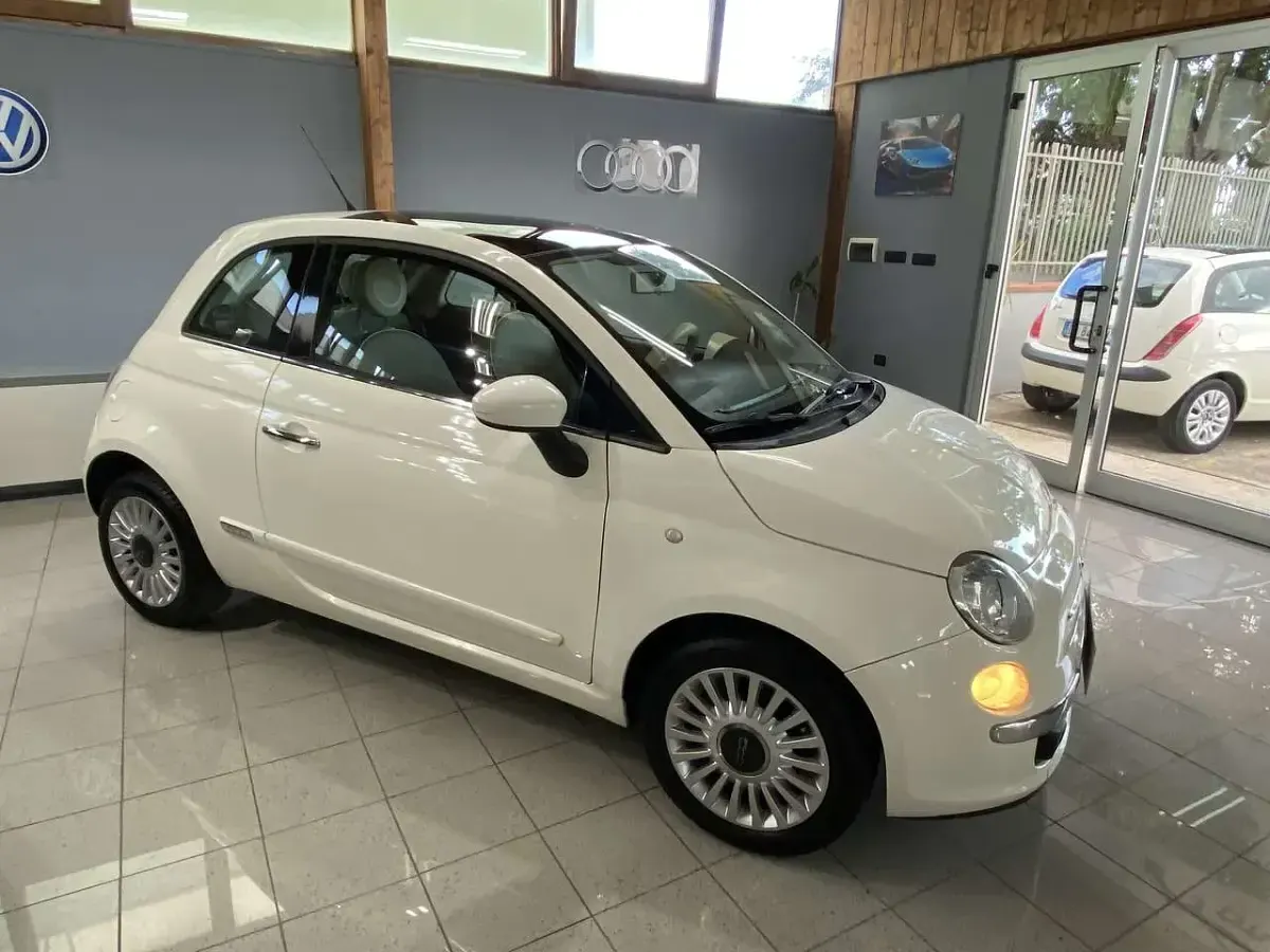 Usata Fiat 500 Lounge 69 CV (50 kW) 2009 Bianco Cabrio