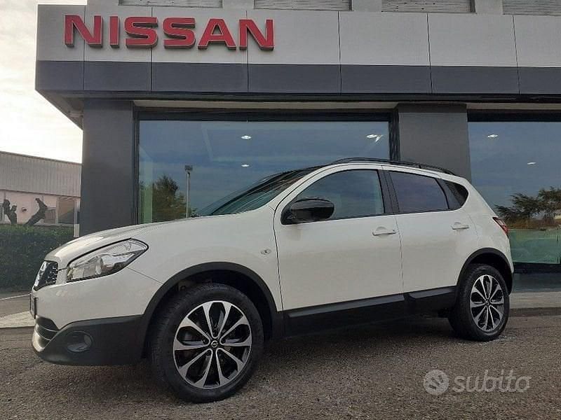 Usata Nissan Qashqai 360º 110 CV (80 kW) 2013 Bianco SUV