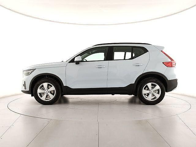 Nuova Volvo XC40 120 CV (88 kW) 2025 Blu SUV
