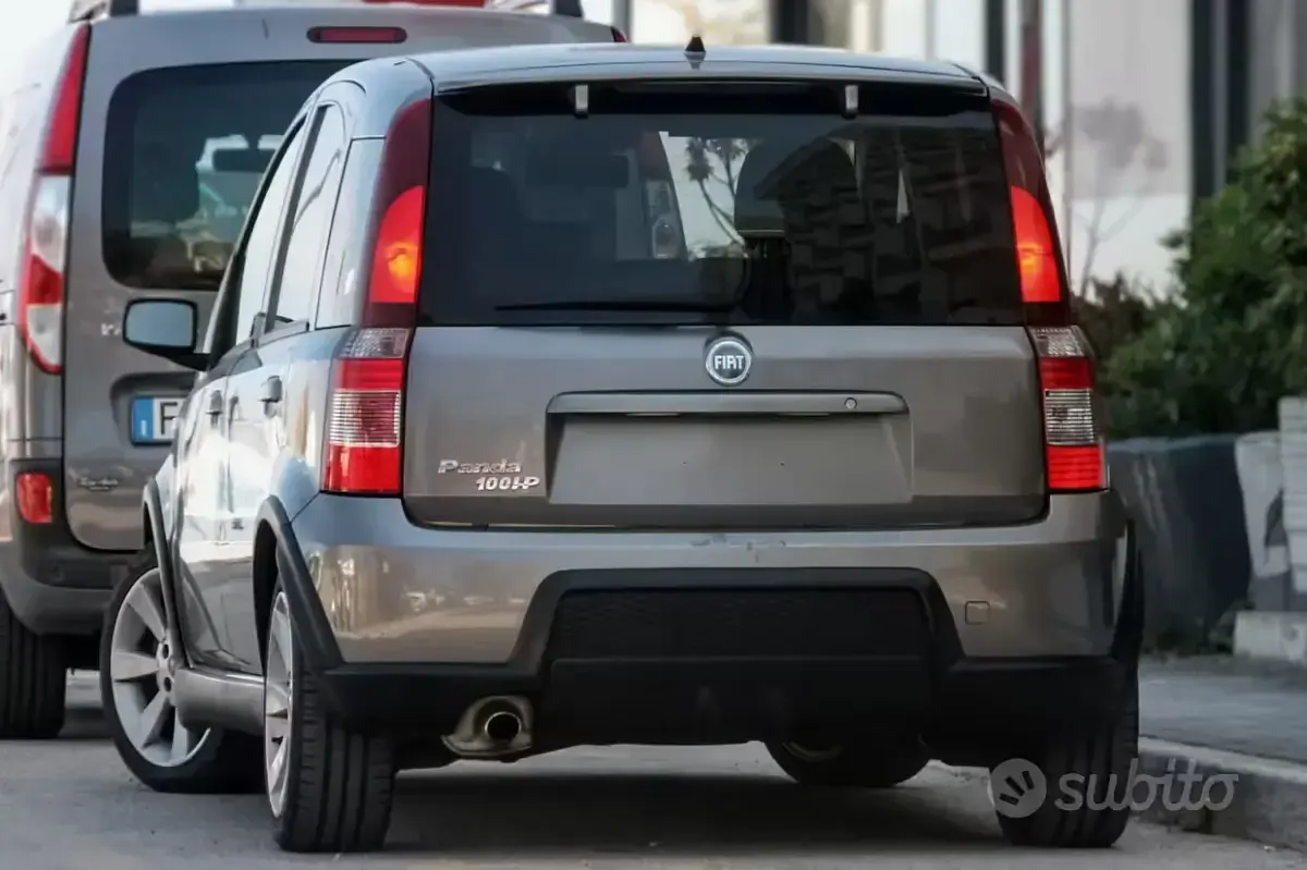 Usata Fiat Panda 101 CV (74 kW) 2006 Grigio Utilitaria