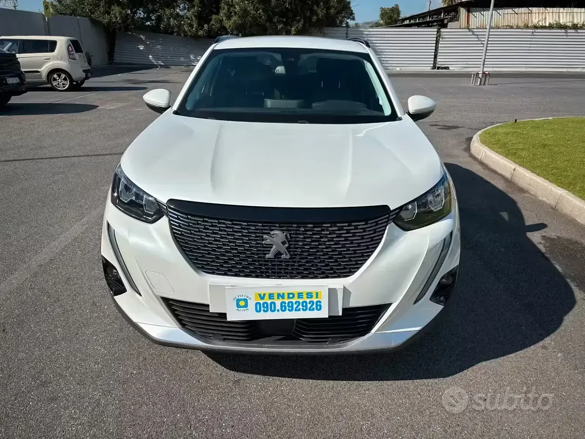 Usata Peugeot 2008 Allure 131 CV (96 kW) 2021 Bianco SUV