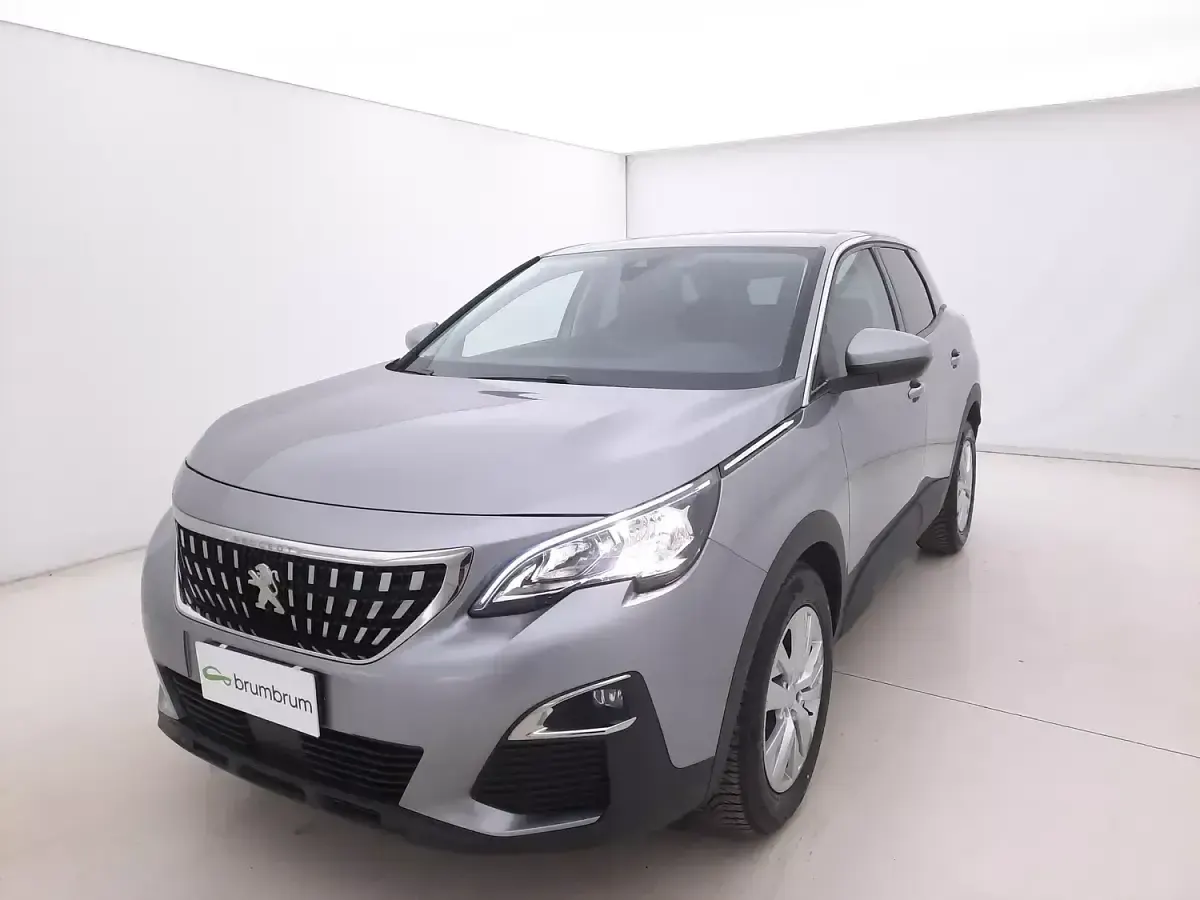 Usata Peugeot 3008 Business-Line 131 CV (96 kW) 2020 Argentoargento SUV