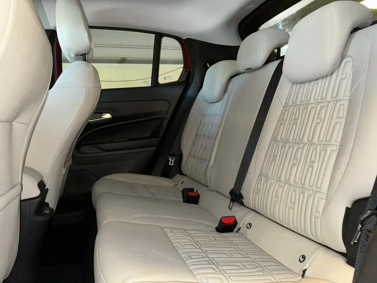 Usata Fiat 600 La Prima 110 CV (80 kW) 2025 Rosso SUV