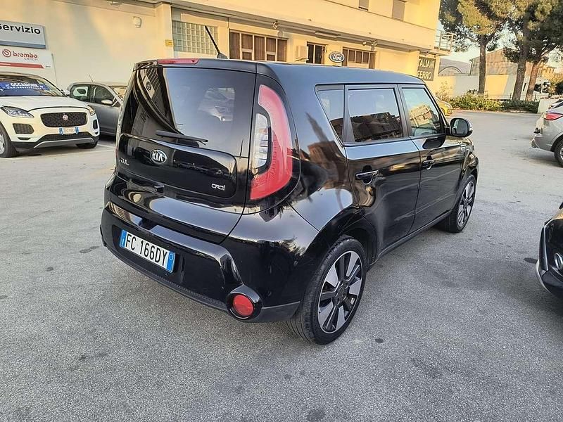 Usata Kia Soul 128 CV (94 kW) 2016 Nero SUV