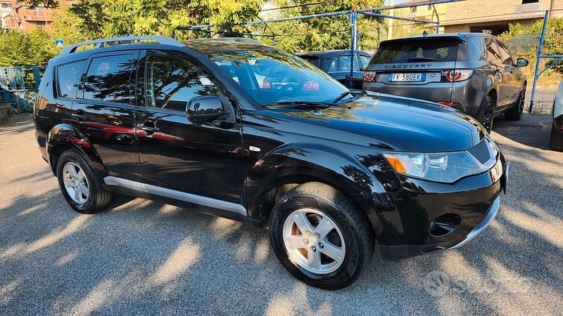 Usata Mitsubishi Outlander Intense 140 CV (102 kW) 2007 Nero SUV