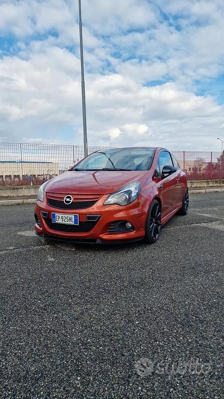 Usata Opel Corsa OPC 210 CV (154 kW) 2013 Utilitaria