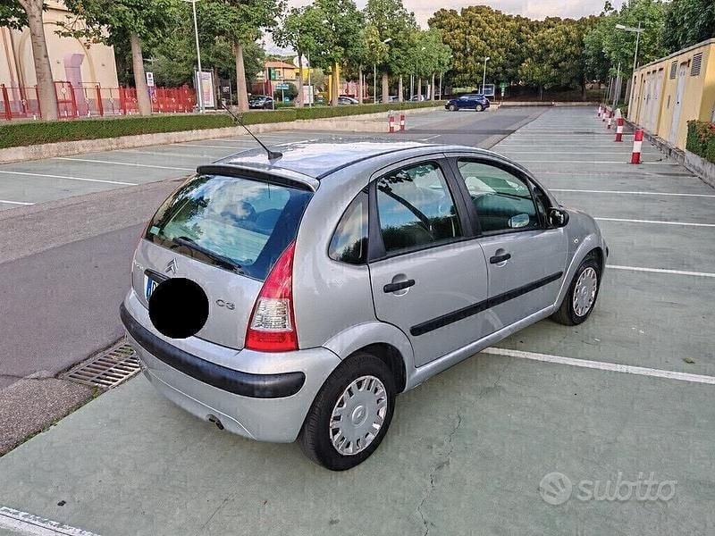 Grigio Usata 2009 Citroën C3 Tre volumi | 3250 € (Buon prezzo) - Immagine 1/4