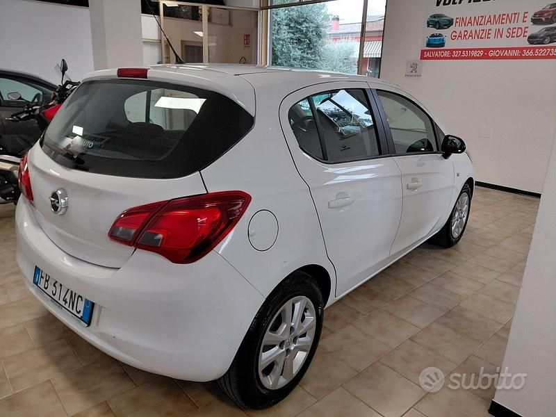 Usata Opel Corsa 90 CV (66 kW) 2015 Bianco Berlina