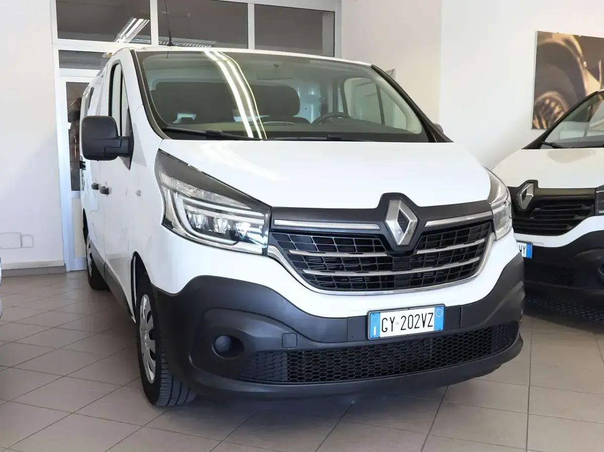 Usata Renault Trafic Komfort 95 CV (69 kW) 2019 Bianco Monovolume