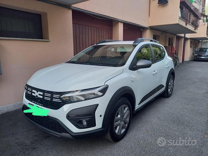 Usata Dacia Sandero Stepway 90 CV (66 kW) 2023 Bianco Berlina