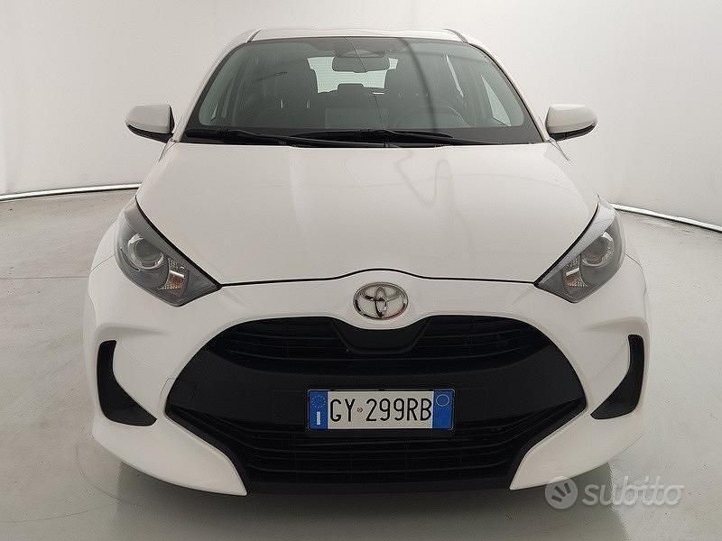 Usata Toyota Yaris Hybrid Active 2025 Bianco Berlina