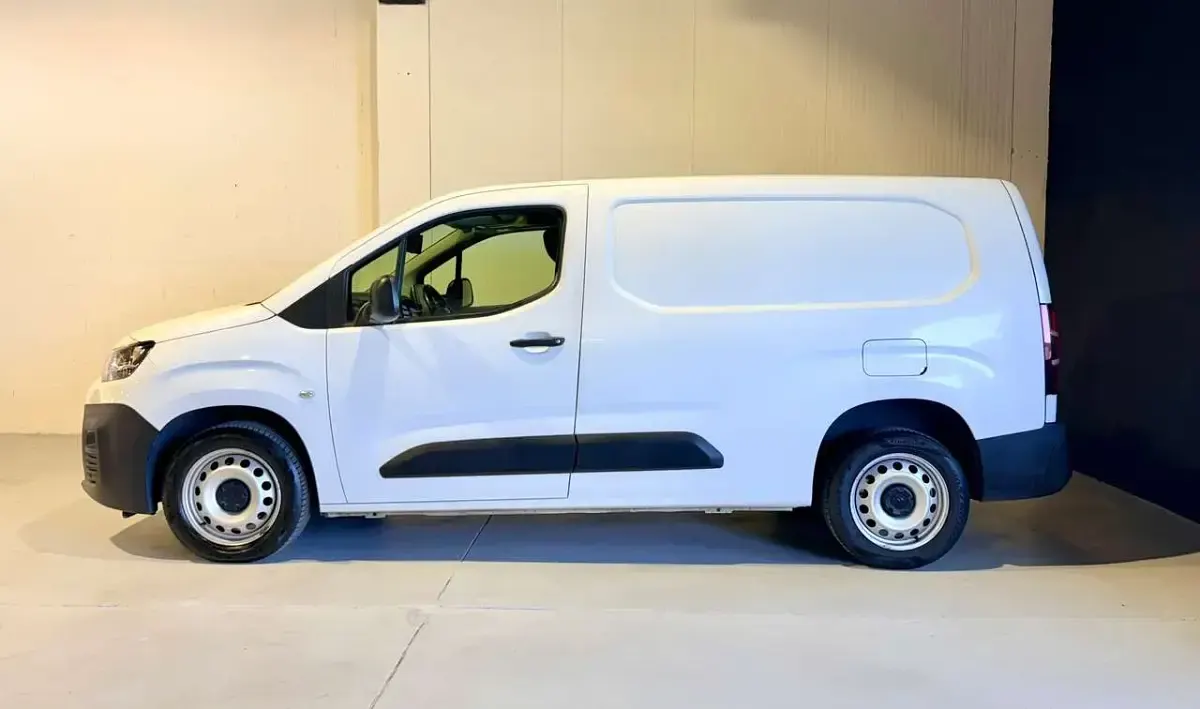 Usata Citroën Berlingo 131 CV (96 kW) 2020 Bianco Monovolume