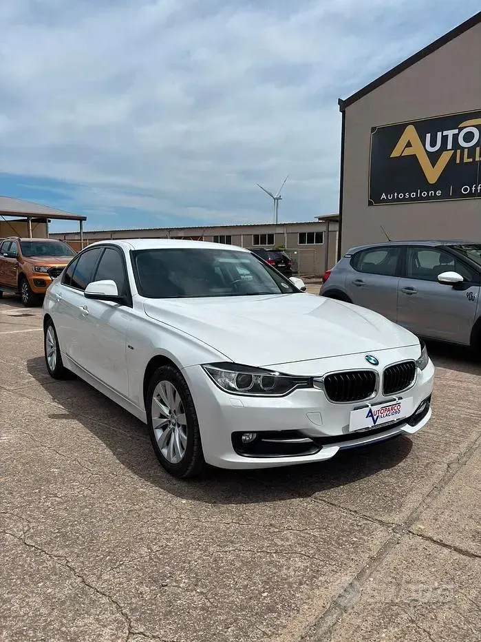 Usata BMW 320 Sport Line 184 CV (135 kW) 2012 Berlina