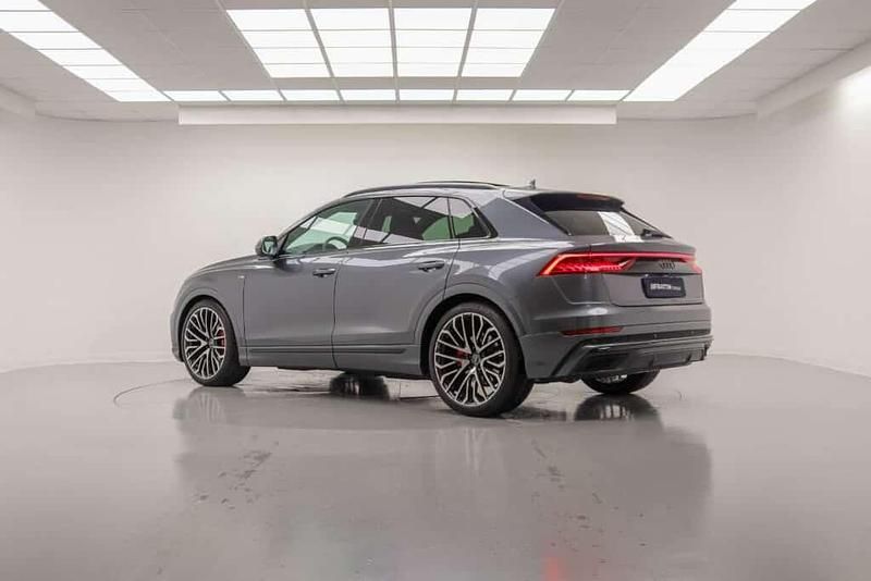 Usata Audi Q8 Sport 389 CV (286 kW) 2020 Nero orca met SUV