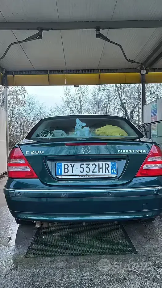 Usata Mercedes C200 163 CV (119 kW) 2009 Verde Berlina