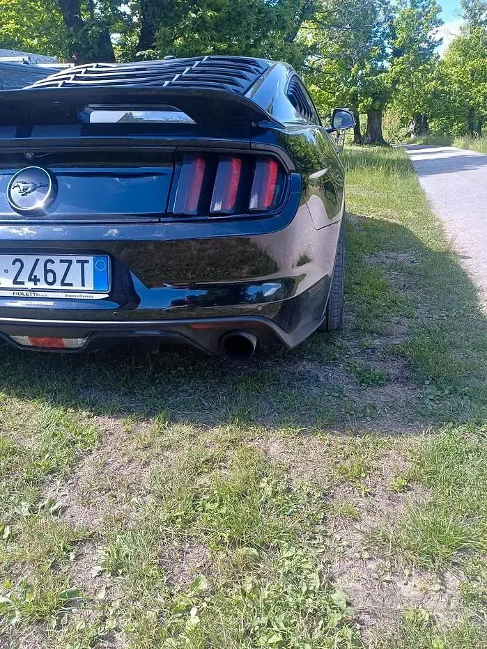 Usata Ford Mustang 290 CV (213 kW) 2018 Nero Coupé