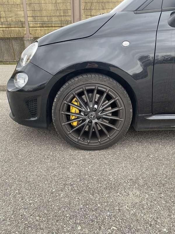 Usata Abarth 695 179 CV (131 kW) 2024 Utilitaria