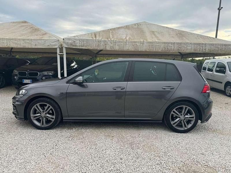 Usata VW Golf VII Sportline 116 CV (85 kW) 2019 Grigio Berlina