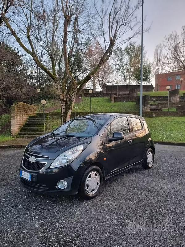 Usata Chevrolet Spark LS 92 CV (67 kW) 2011 Nero Utilitaria