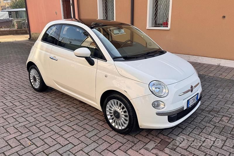 Usata Fiat 500 Lounge 69 CV (50 kW) 2013 Bianco Berlina