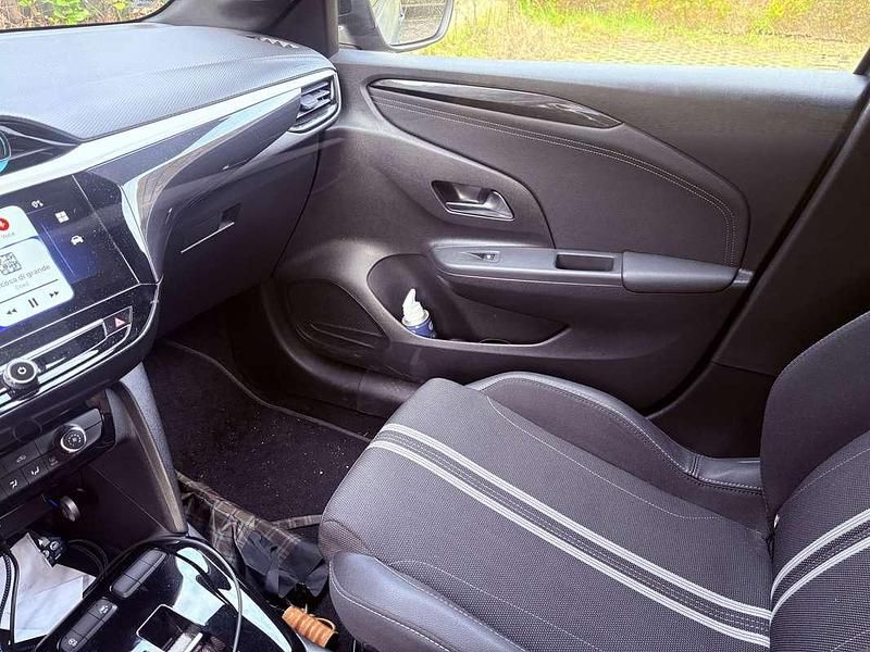 Usata Opel Corsa 101 CV (74 kW) 2024 Utilitaria
