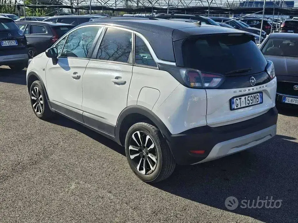 Usata Opel Crossland Elegance 131 CV (96 kW) 2024 Bianco SUV