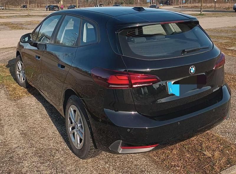 Usata BMW 216 Active Tourer 122 CV (89 kW) 2024 Nero Monovolume