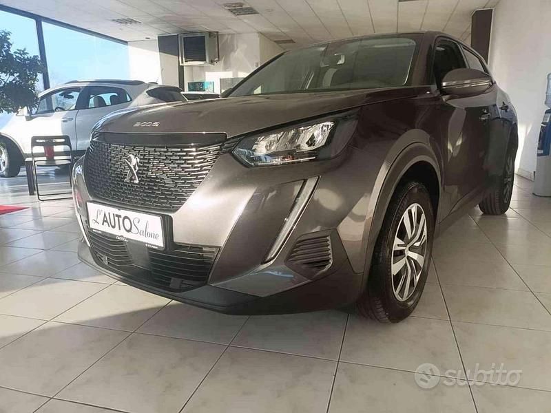 Usata Peugeot 2008 Allure 102 CV (75 kW) 2020 Grigio SUV