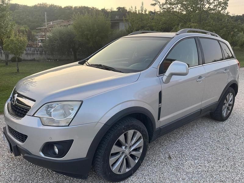 Usata Opel Antara 163 CV (119 kW) 2014 Grigio SUV