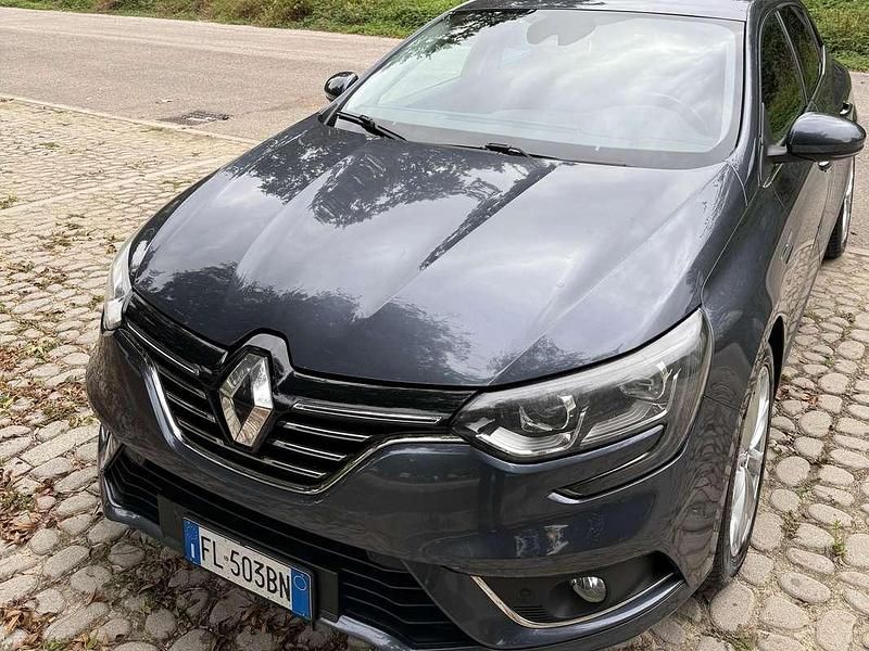 Usata Renault Mégane IV Zen 110 CV (80 kW) 2017 Grigio Berlina
