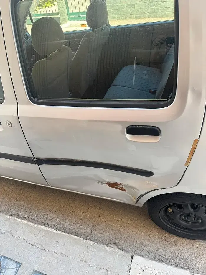 Usata Opel Agila 58 CV (42 kW) 2003 Grigio Monovolume