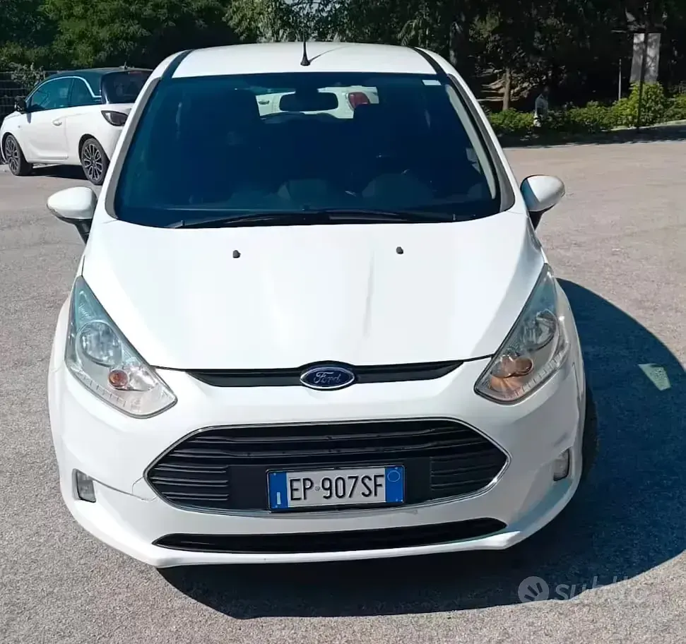 Usata Ford B-MAX 90 CV (66 kW) 2012 Bianco Monovolume