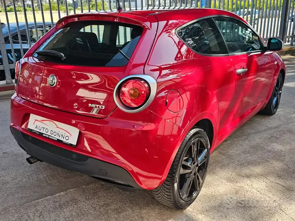 Usata Alfa Romeo MiTo Super 95 CV (69 kW) 2016 Rosso Utilitaria