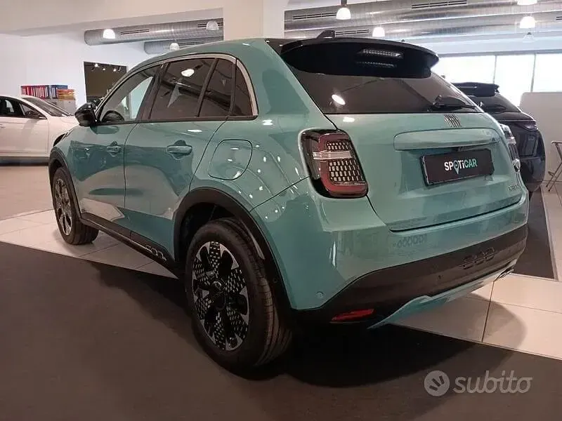 Usata Fiat 600 La Prima 110 CV (80 kW) 2025 Bluazzurro SUV