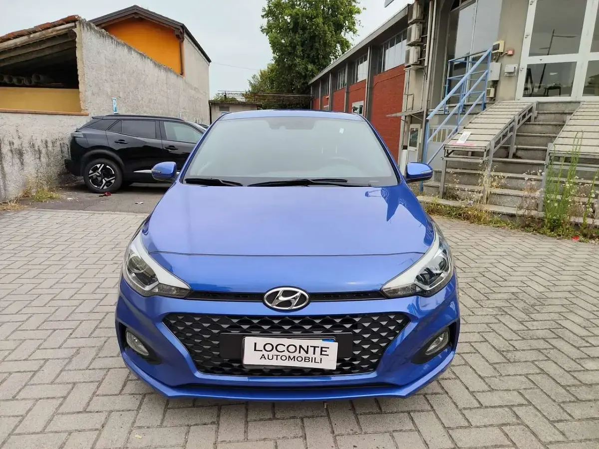 Usata Hyundai i20 Prime 84 CV (61 kW) 2019 Blu/azzurro Utilitaria