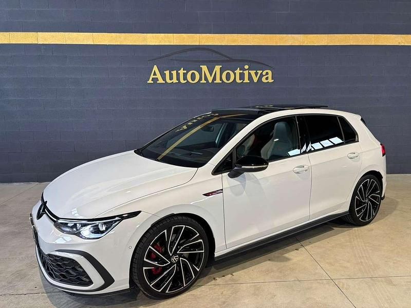 Bianco Usata 2023 VW Golf VIII GTI Tre volumi | 33.890 € (Buon prezzo) - Immagine 1/3