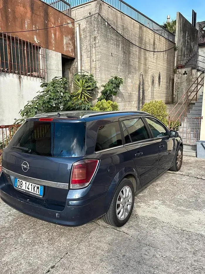 Usata Opel Astra 120 CV (88 kW) 2006 Station wagon