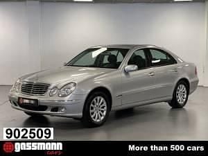 Usata Mercedes E240 177 CV (130 kW) 2002 Argento Berlina