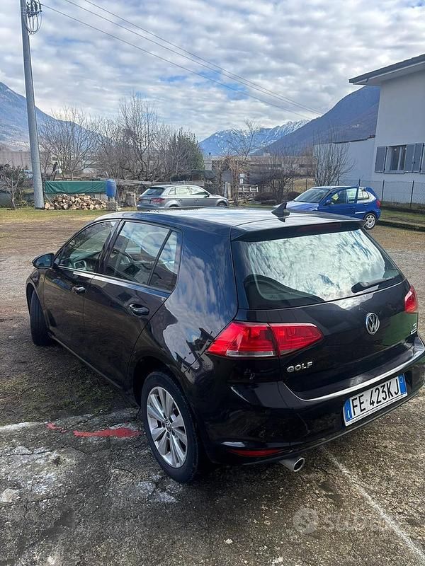 Usata VW Golf VII 110 CV (80 kW) 2016 Nero Berlina