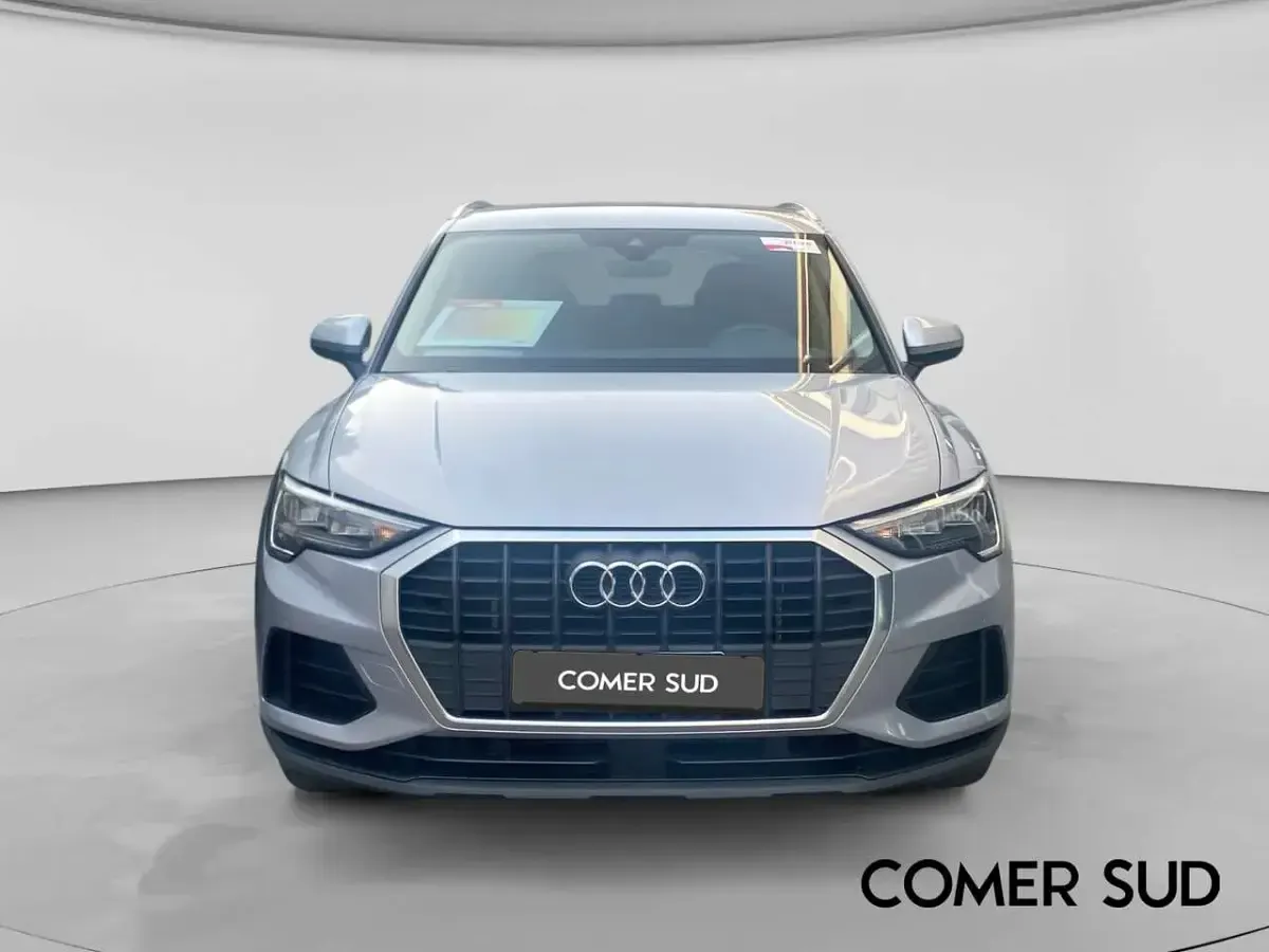 Usata Audi Q3 Business 150 CV (110 kW) 2019 Argento fioretto metallizzato SUV
