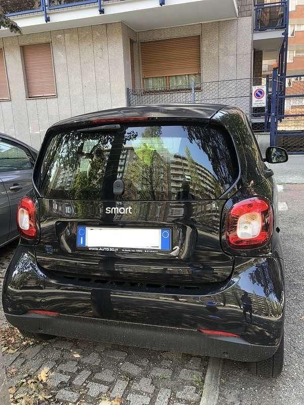 Nero Usata 2021 Smart ForTwo Coupé Pure Utilitaria | 16.500 € (Molto cara) - Immagine 1/3