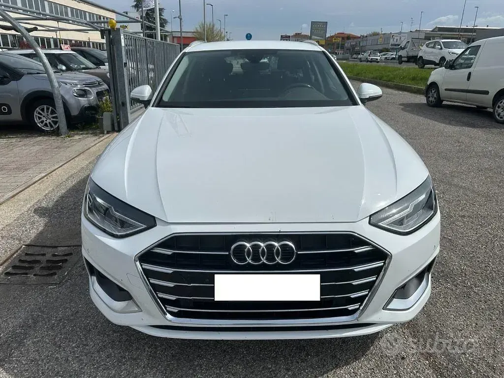 Usata Audi A4 Business 170 CV (125 kW) 2020 Bianco Station wagon