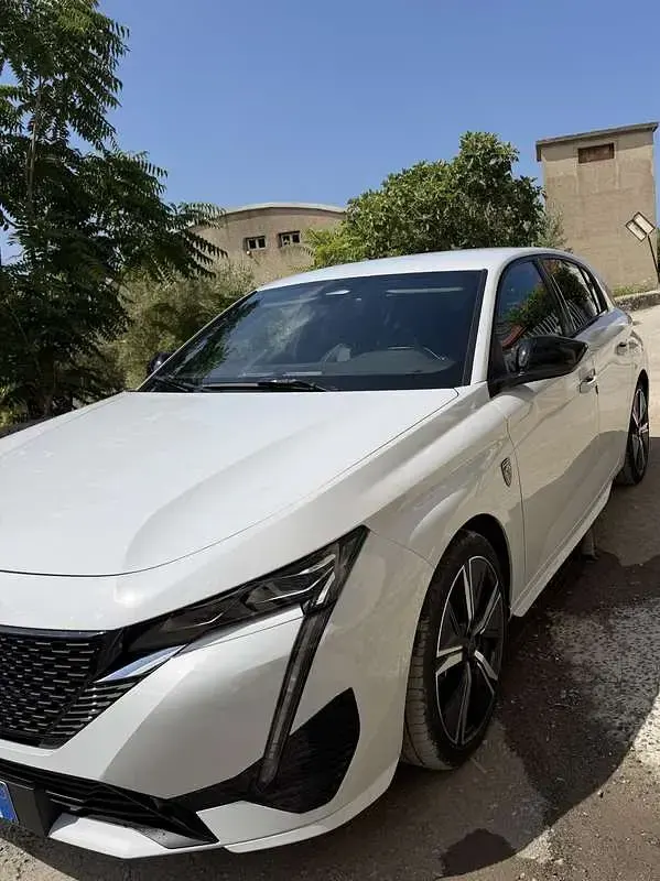 Usata Peugeot 308 GT 131 CV (96 kW) 2025 Bianco Berlina