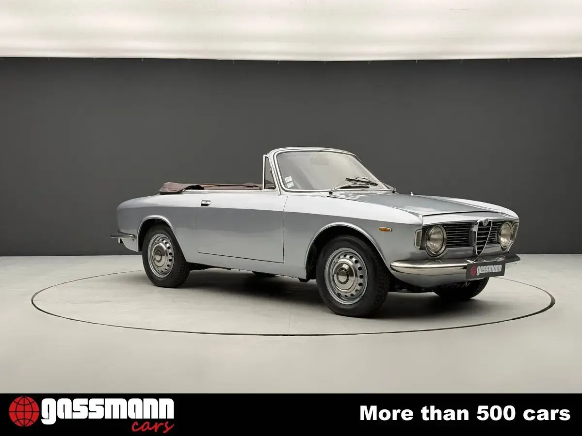 Usata Alfa Romeo Giulia 109 CV (80 kW) 1965 Argento Cabrio