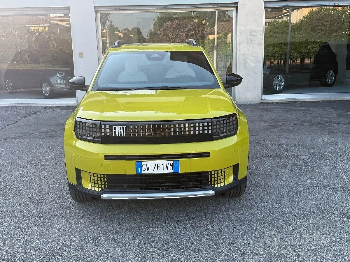 Usata Fiat Grande Panda La Prima 60 CV (44 kW) 2024 Giallo Utilitaria