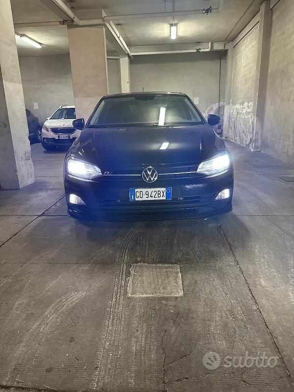 Usata VW Polo R-line 95 CV (69 kW) 2021 Nero Utilitaria